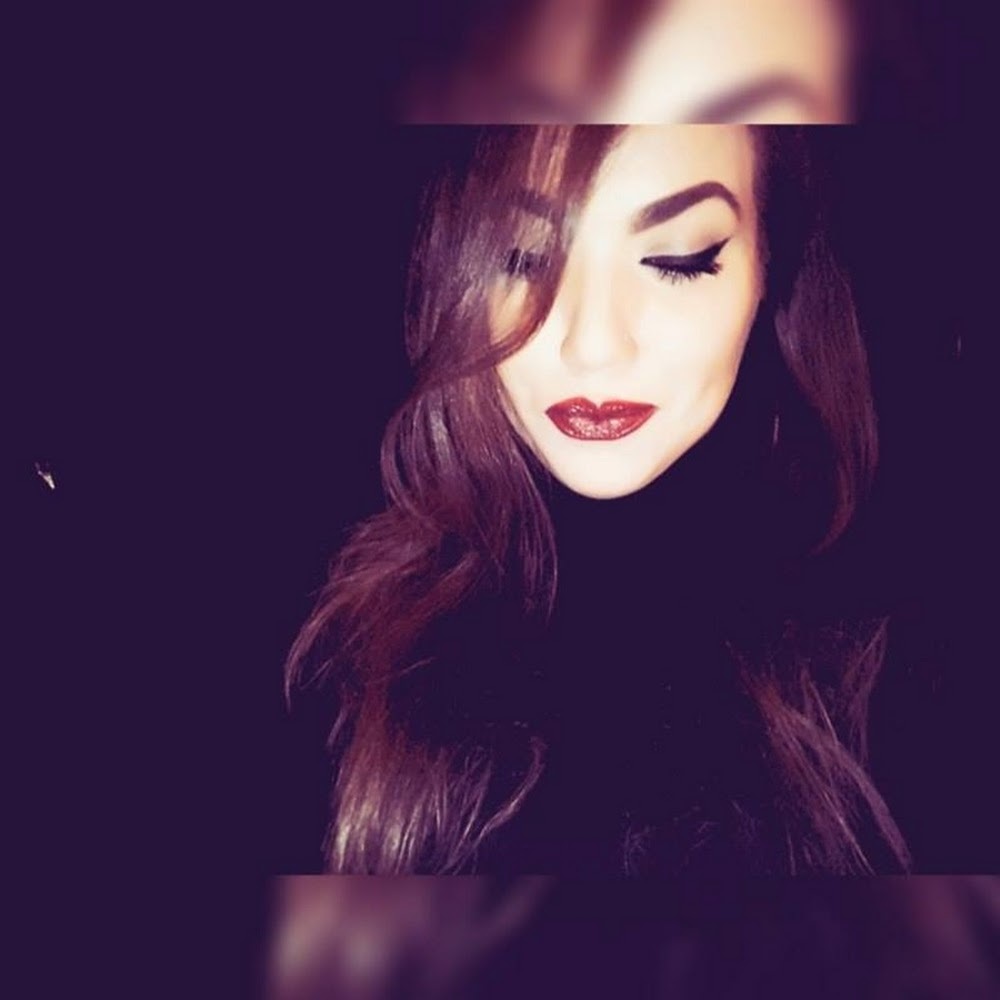 Meet your Posher, Eva